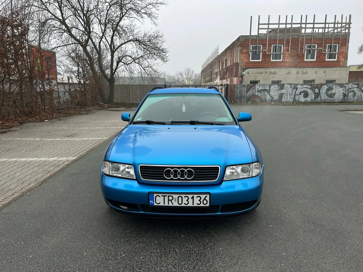 Audi A4 Avant 1.8 T b5 Preis ist zu verhandeln. Bleu - 2