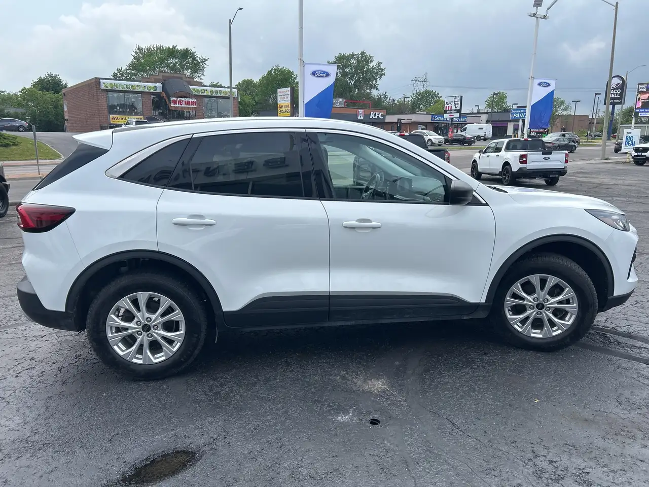 Ford Escape photo Ford Escape