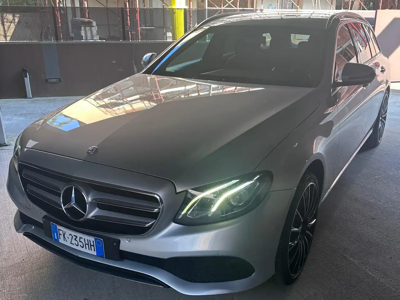 Mercedes-Benz E 220