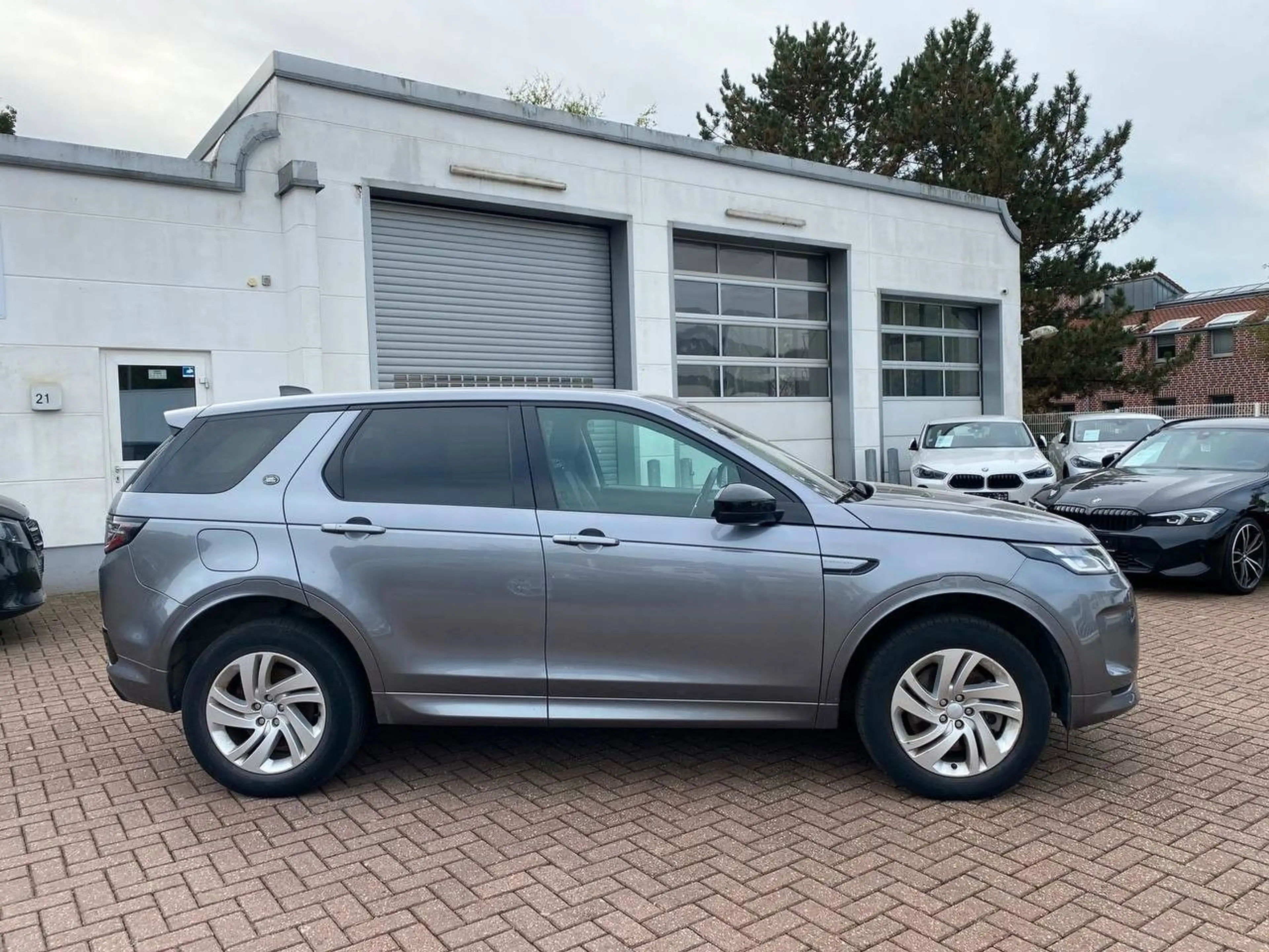 Land Rover Discovery Sport 1.5 Plug-in Navi Cam 1.Hand — photo 7