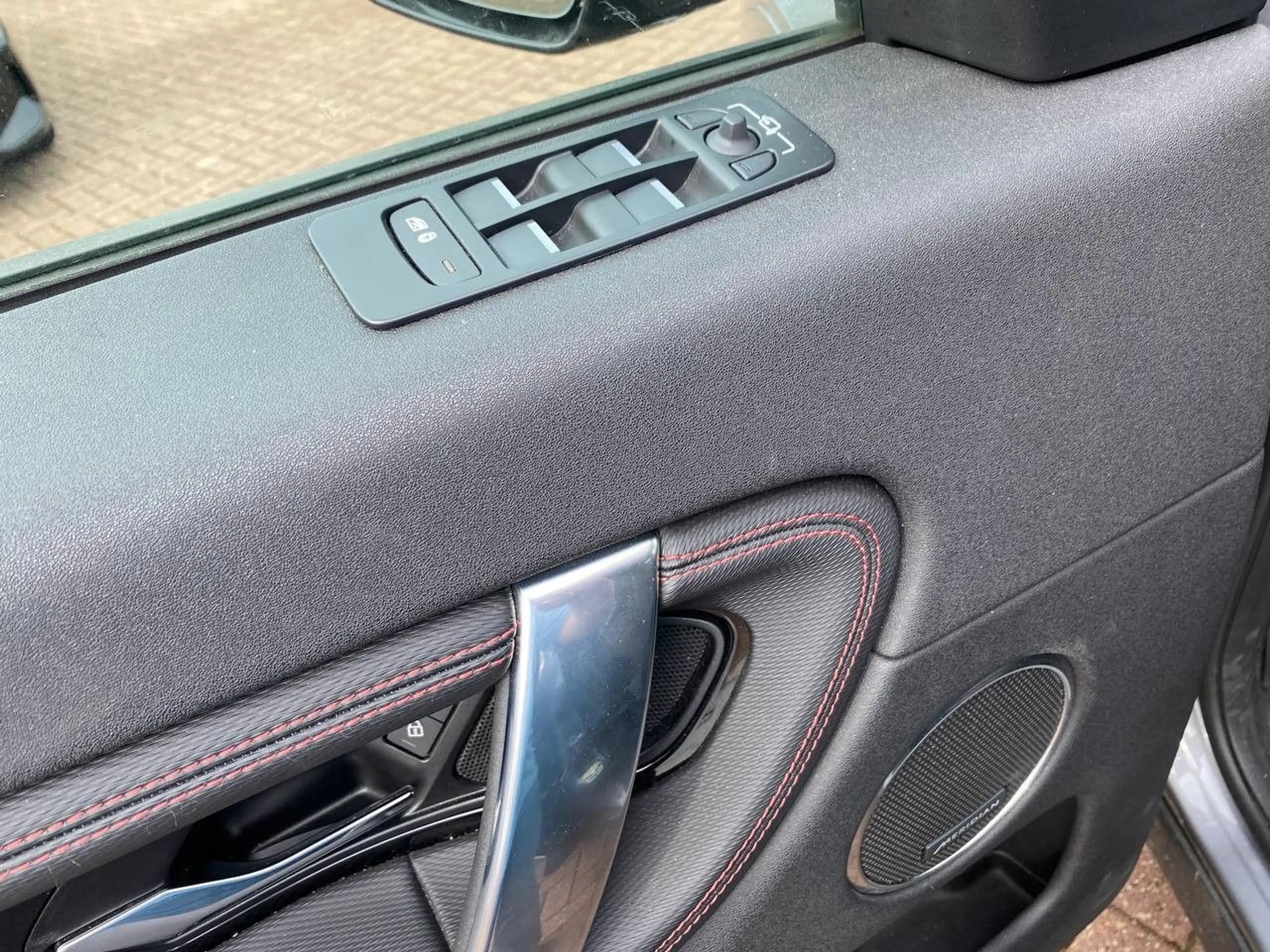 Land Rover Discovery Sport 1.5 Plug-in Navi Cam 1.Hand — photo 9