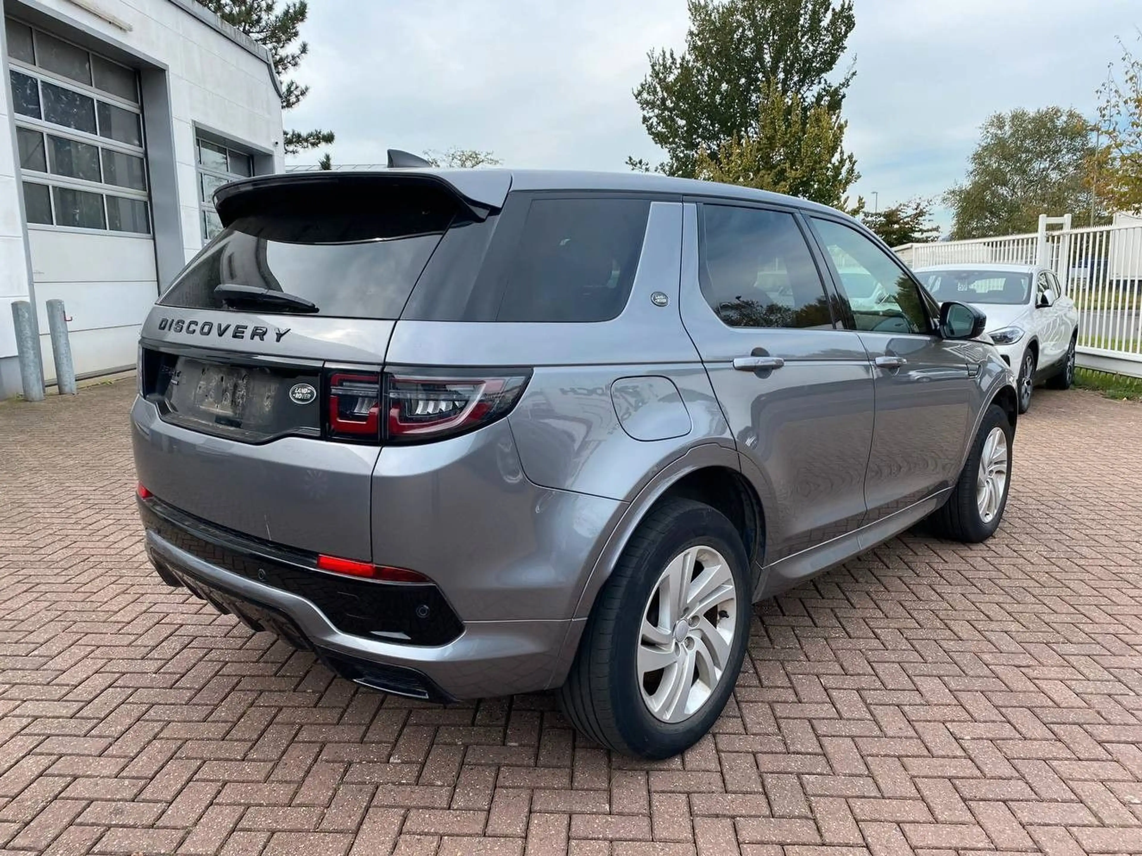 Land Rover Discovery Sport 1.5 Plug-in Navi Cam 1.Hand — photo 6
