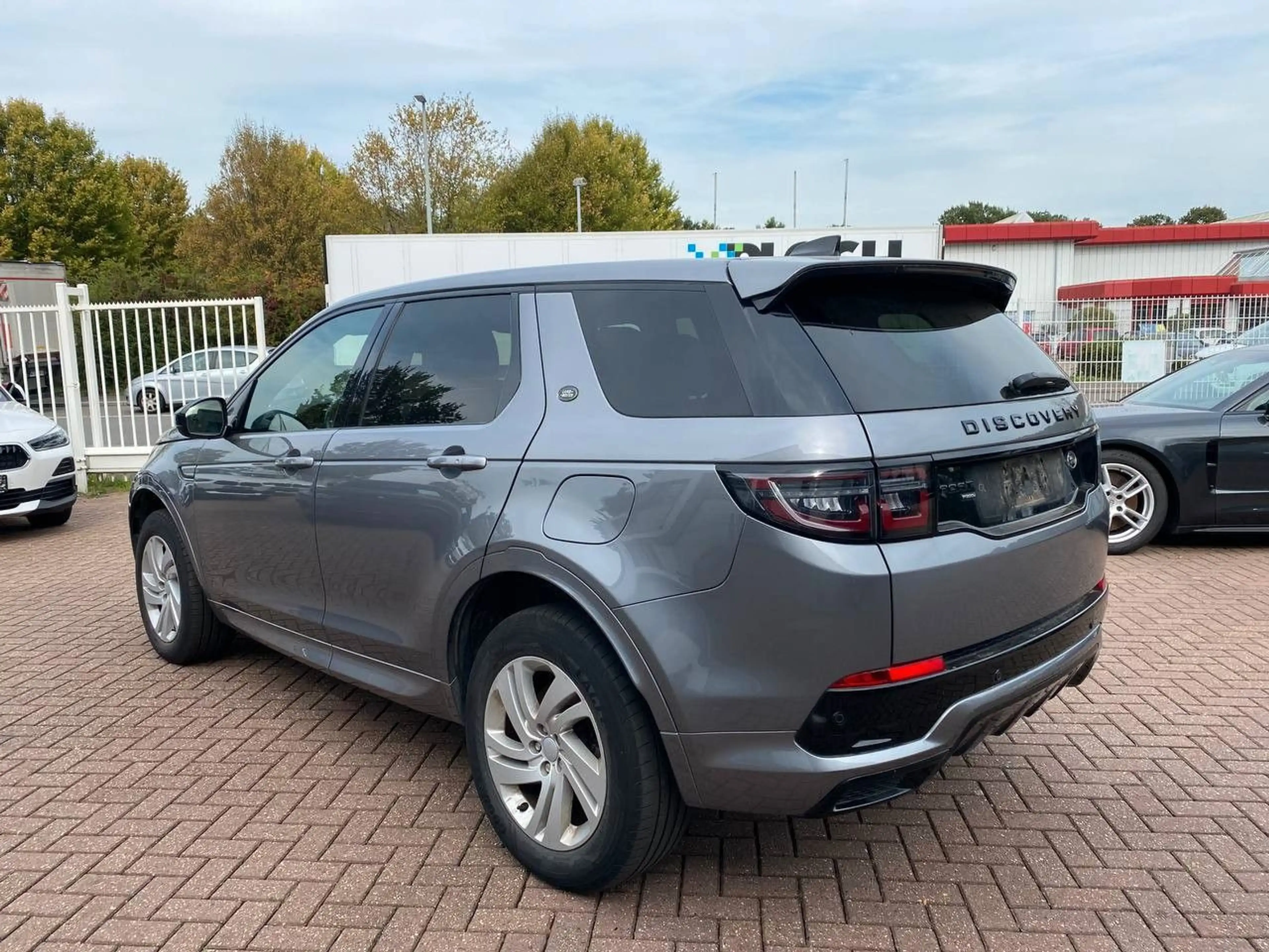 Land Rover Discovery Sport 1.5 Plug-in Navi Cam 1.Hand — photo 4
