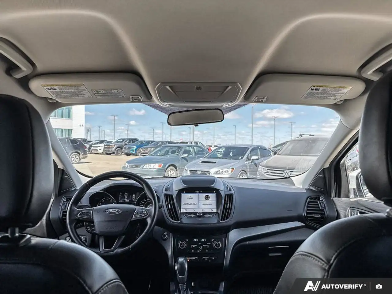 Ford Escape снимка Ford Escape