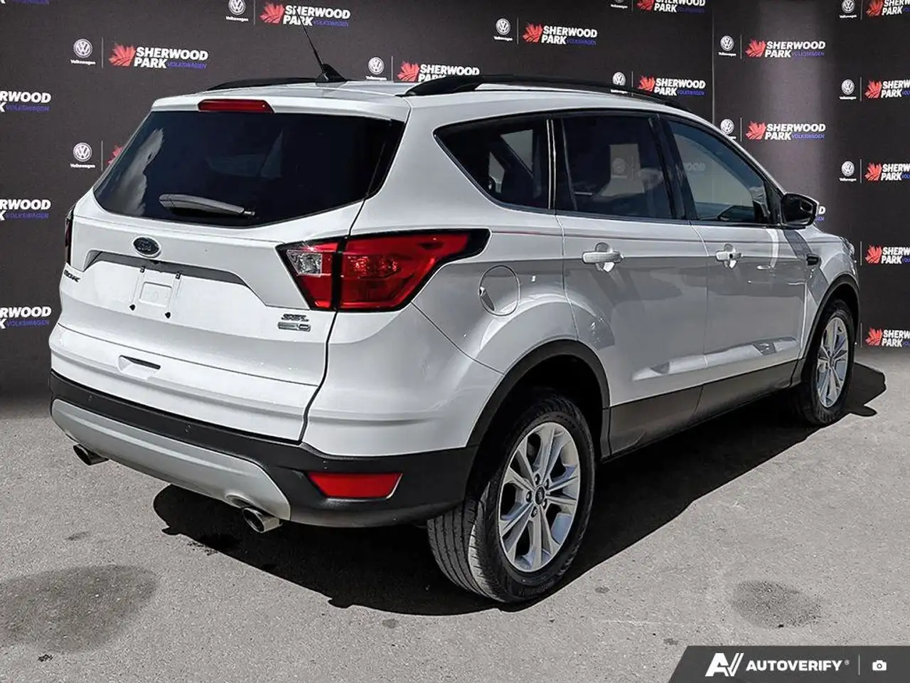 Ford Escape снимка Ford Escape