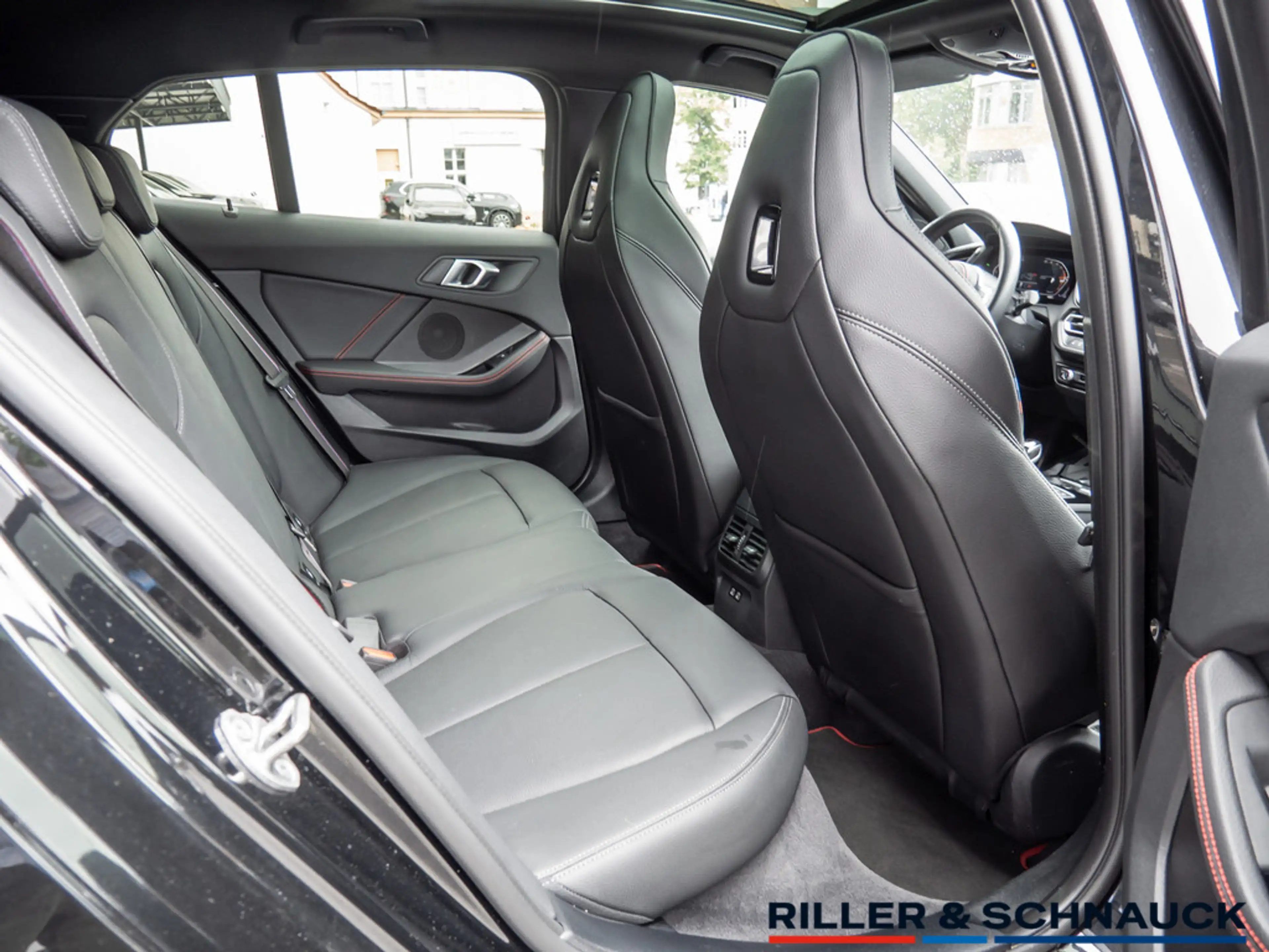 BMW 128 ti A LEDER+H/K+PANO+NAVI+MEM+KEYLESS+KLIMA — photo 8