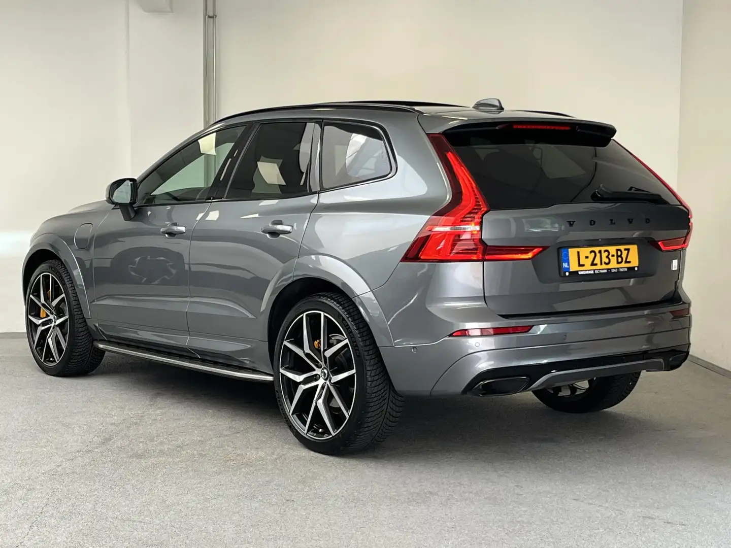 Volvo XC60 2.0 T8 AWD Polestar Engineered | HEICO EXHAUST |BO Grijs - 2