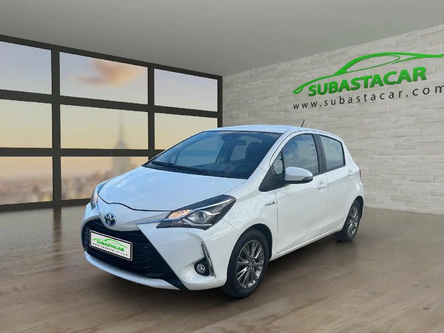 Toyota Yaris 100H 1.5 Active Blanco - 1