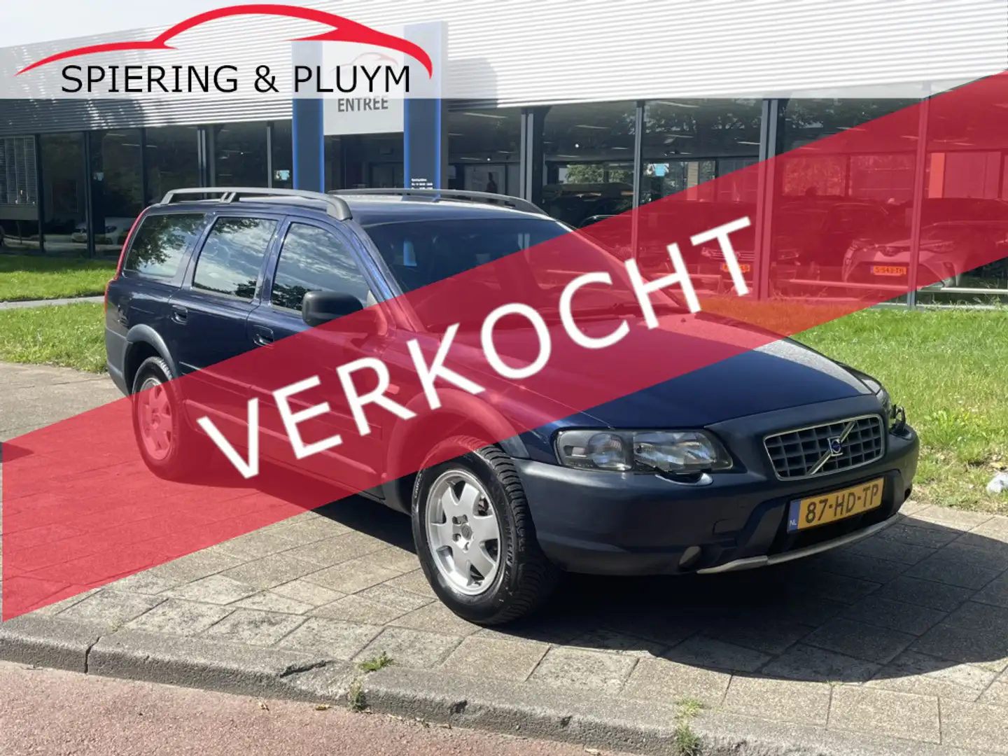 Volvo V70 Cross Country 2.4 T Comfort Line | APK 2026 | Trek Blauw - 1
