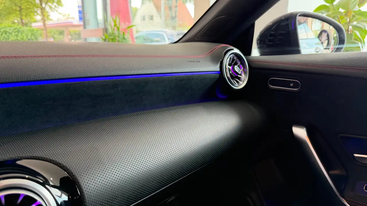 Mercedes-Benz CLA 9G AMG-LINE* Kamera-Ambiente, миниатюра 24