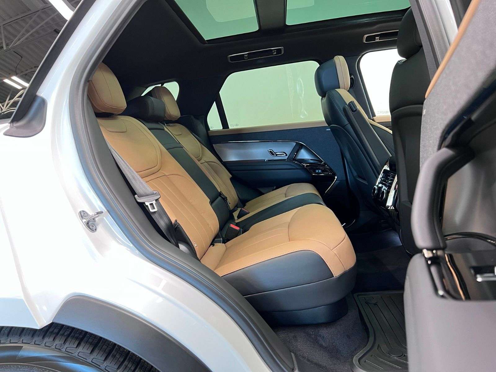 2026 Land Rover Range Rover Sport P400 DYNAMIC HSE thumb 24