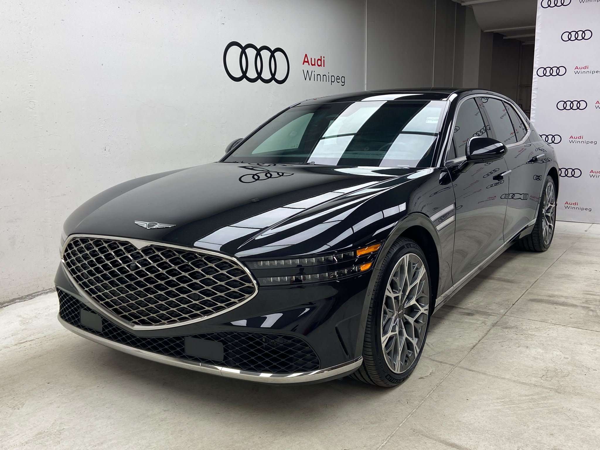 2025 Genesis G90 e-SC Prestige | Massage Seats | Head Up Display | — снимка 1