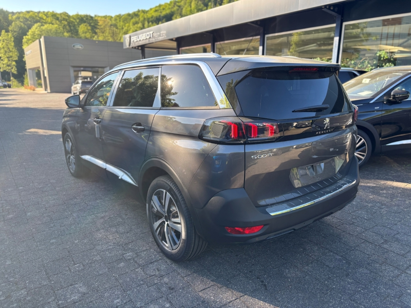 Peugeot 5008 Allure Pack HDi130 7-Sitzer SITZHZG LED ACC — photo 4