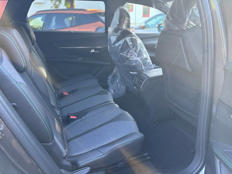 Peugeot 5008 Allure Pack HDi130 7-Sitzer SITZHZG LED ACC — photo 10