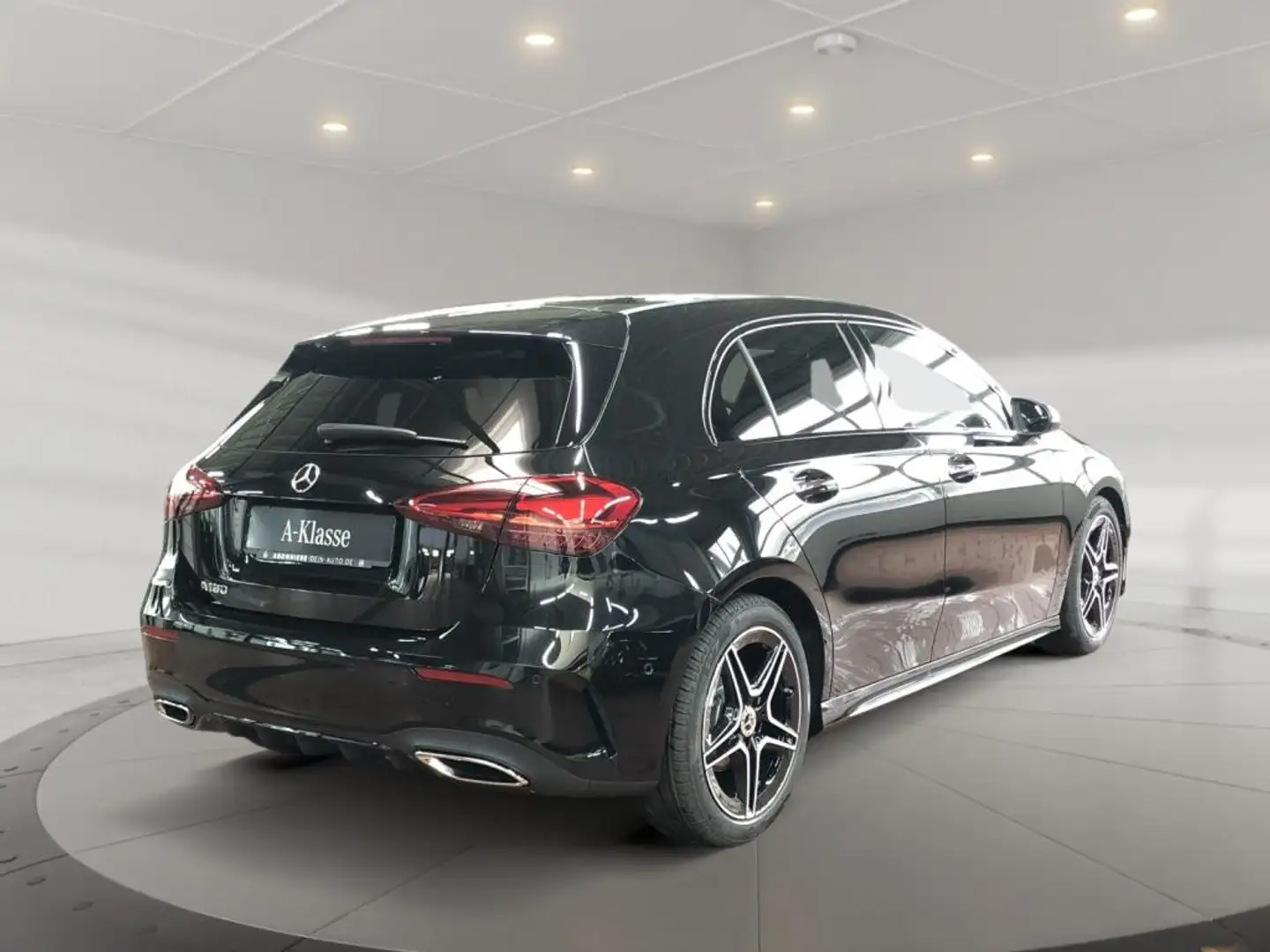 Mercedes-Benz A 180 +MBUX+Wide+AMG+Cam+SpurW+S-Sitz+W-Paket+LM Noir - 2