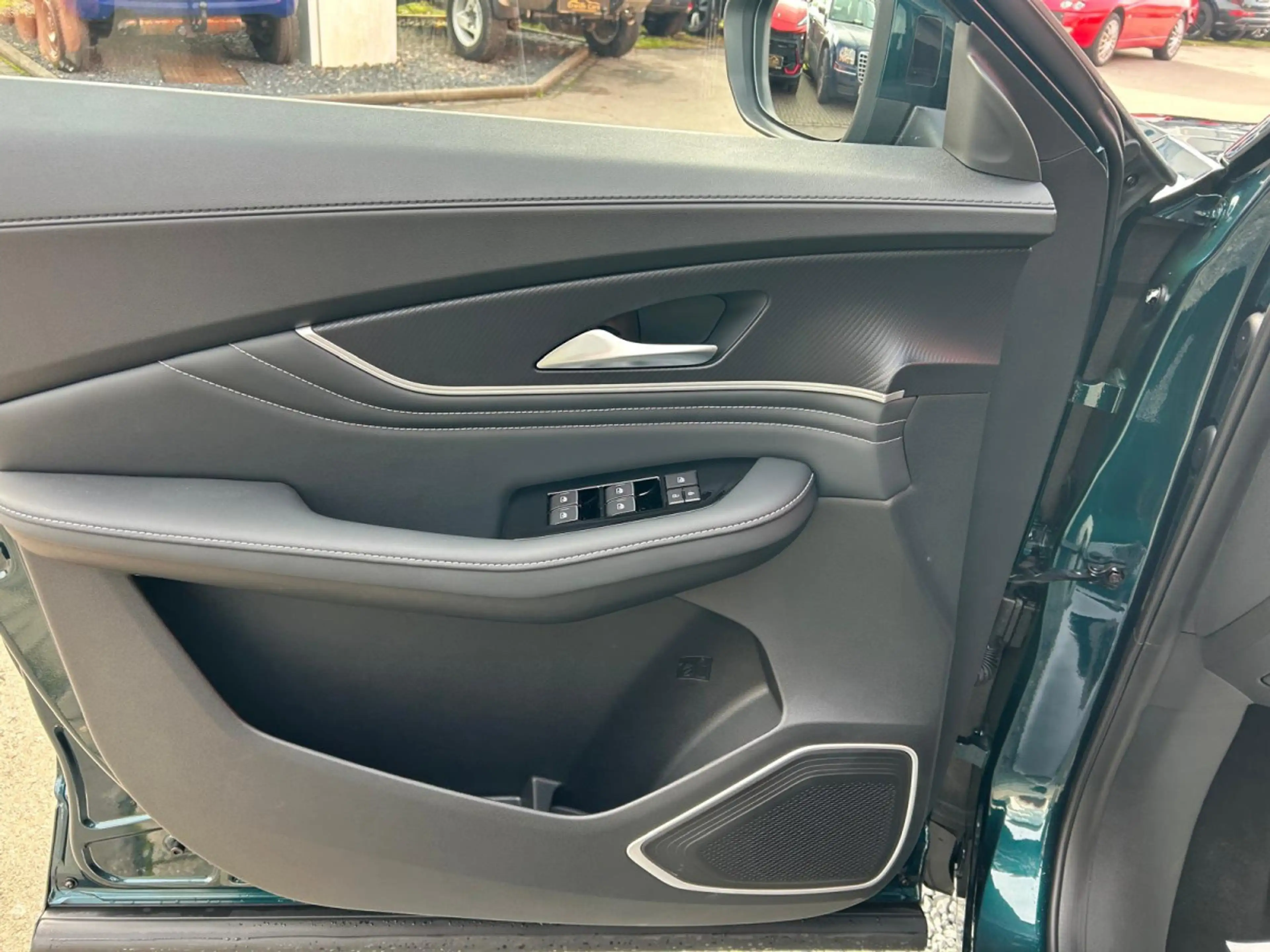 Forthing T5 Evo 1.5 HEV  1.5 FULL HYBRID — photo 9