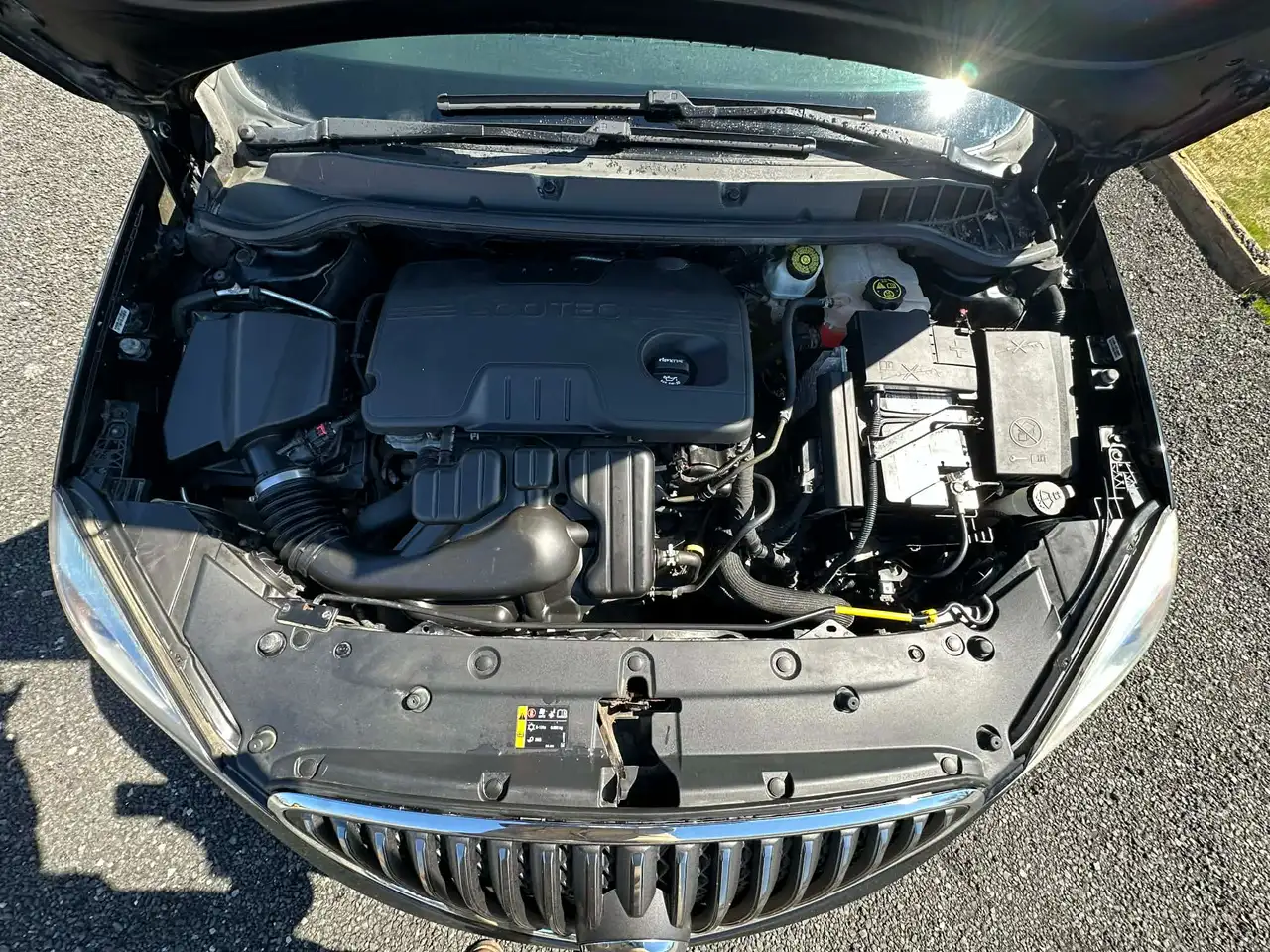 Buick Verano снимка Buick Verano