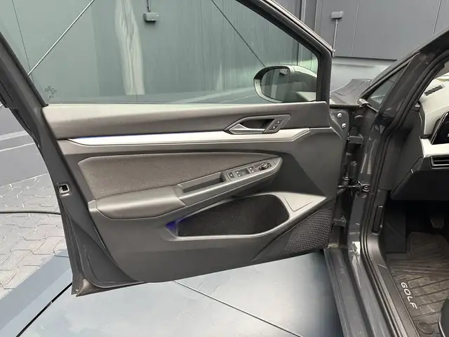 Volkswagen Golf view 13