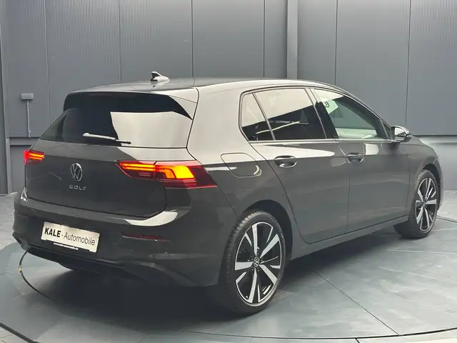 Volkswagen Golf view 5
