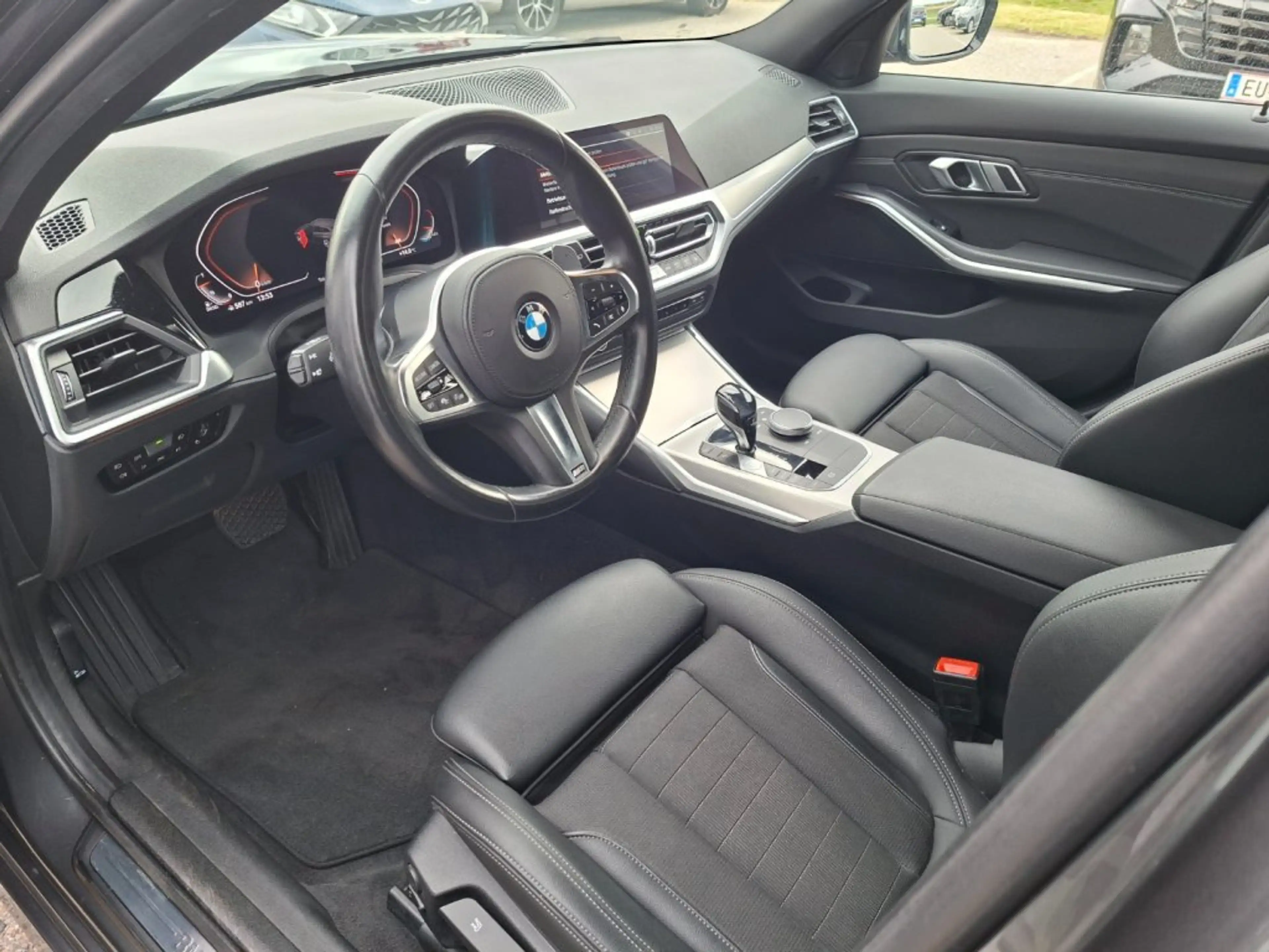 BMW 320 d Touring Aut. — photo 7