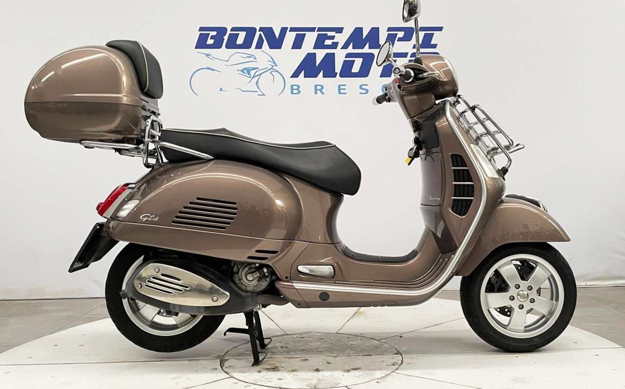 Vespa GTS 300 2018