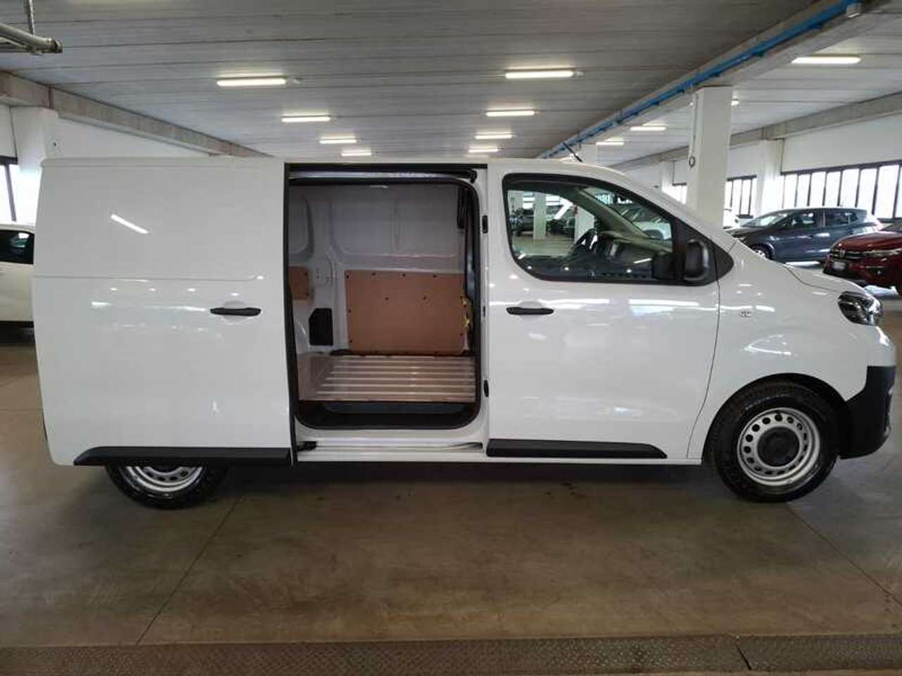 Toyota Proace 1.5d 120 CV S&S 10q 4p Medium Comfort