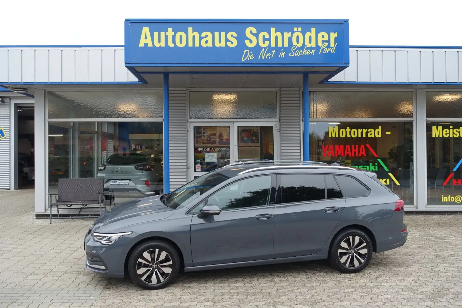 Volkswagen Golf 1.5 TSI OPF 96kW MOVE Variant Grau - 1