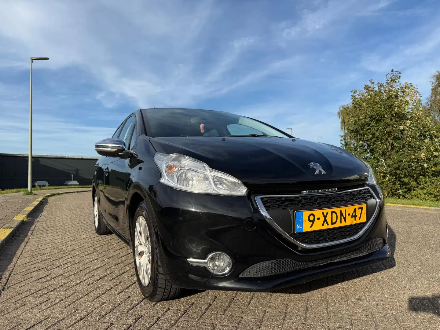 Peugeot 208 1.2 VTi Style Nero - 2