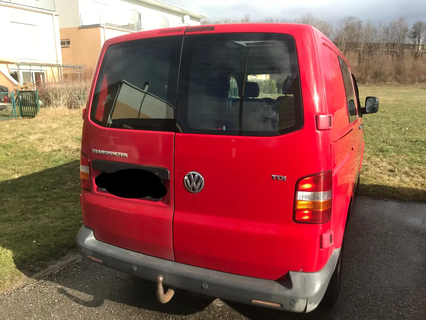 Volkswagen T5 Rood - 1