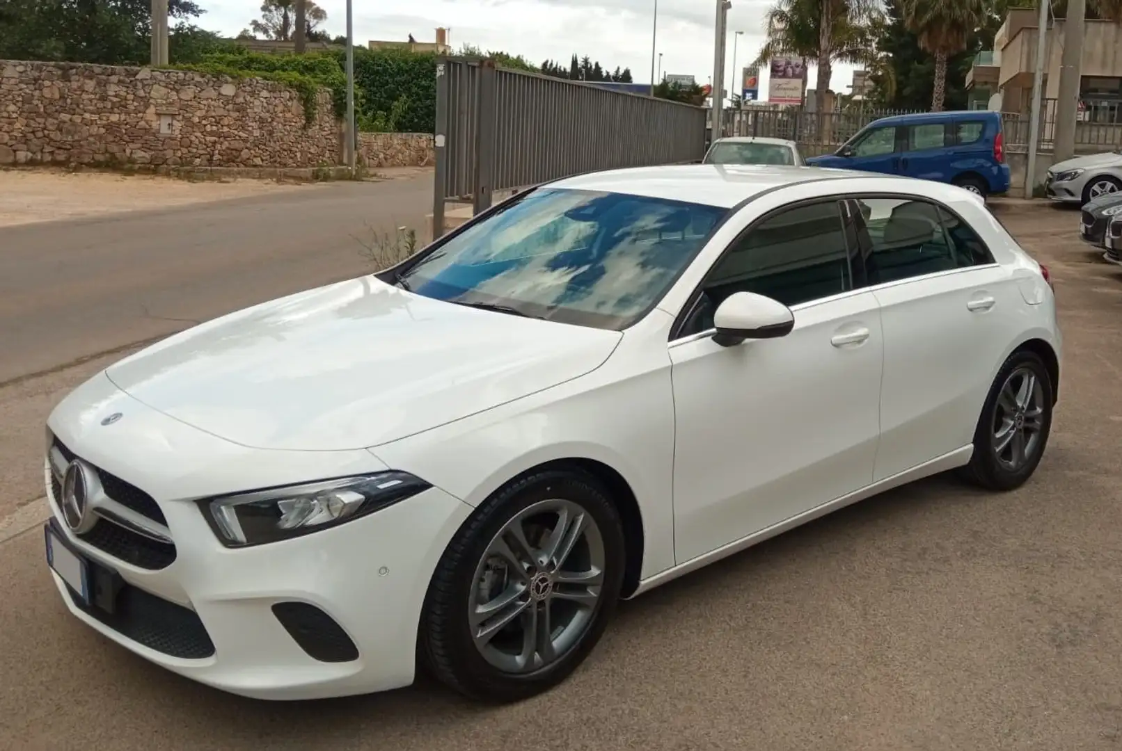 Mercedes-Benz A 180 d Extra Automatic Blanc - 2