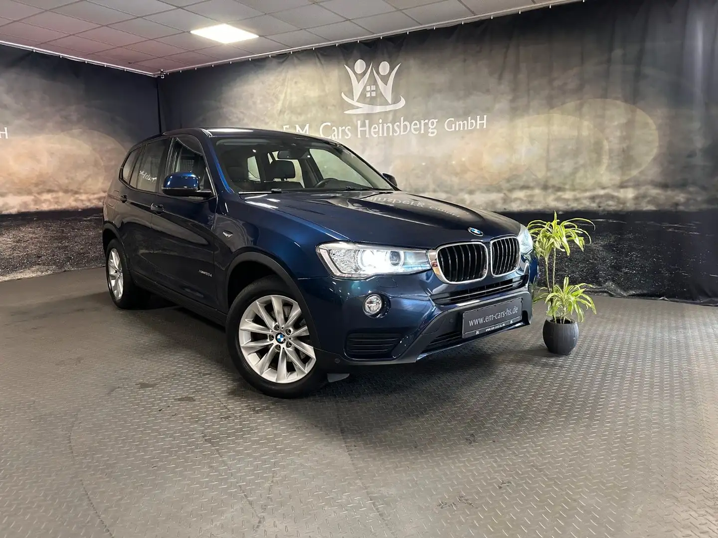 BMW X3 xDrive 20d AHK Innovations-Comfort Paket 1.Hd Blau - 1