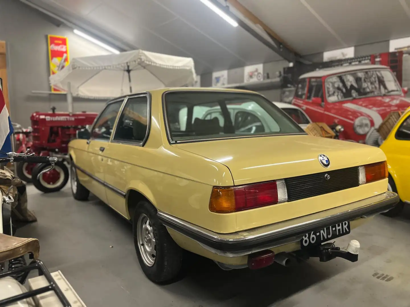 BMW 318 3-serie e21 beige gedocumenteerd keurige bmw Geel - 1