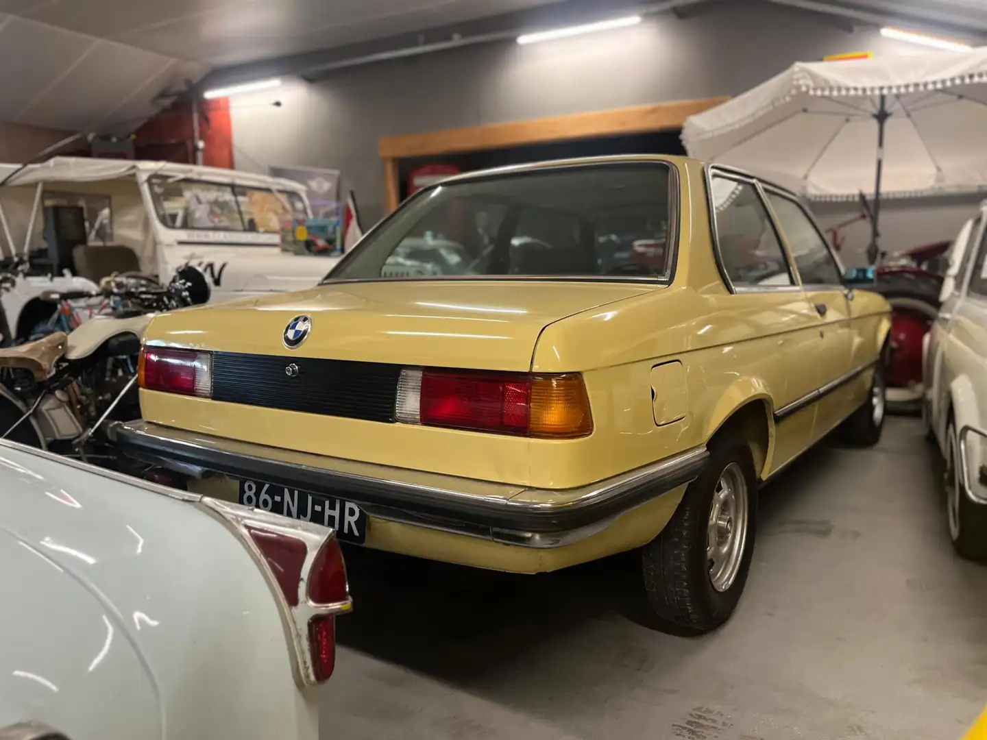 BMW 318 3-serie e21 beige gedocumenteerd keurige bmw Geel - 2