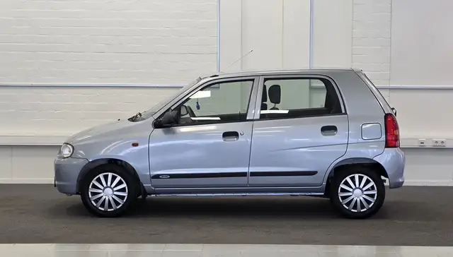 Suzuki Alto view 3