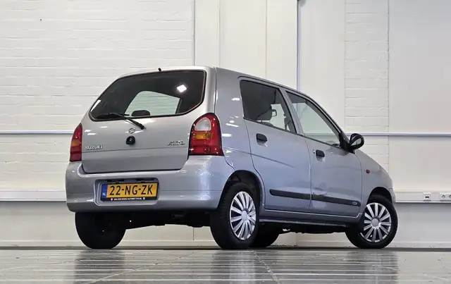 Suzuki Alto view 6