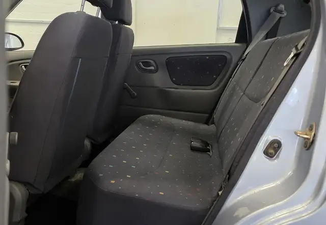 Suzuki Alto view 11