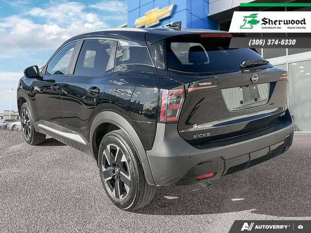 2026 Nissan Kicks SV | AWD | Heated Seats | Accident Free — photo 5
