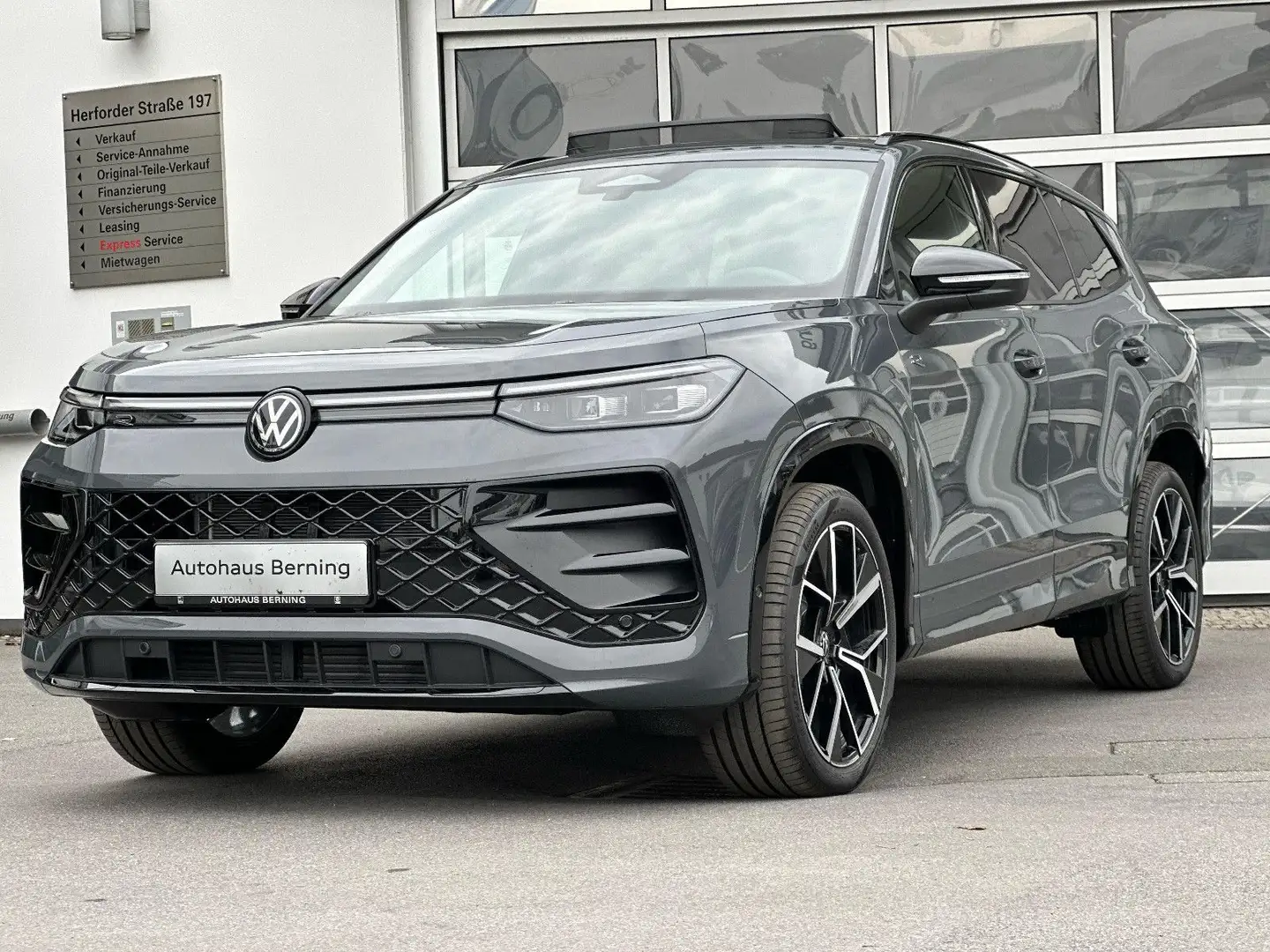 Volkswagen Tayron TAYRON 2.0TDI 4MOTION R LINE 7 SITZER PANO HuD Gris - 2