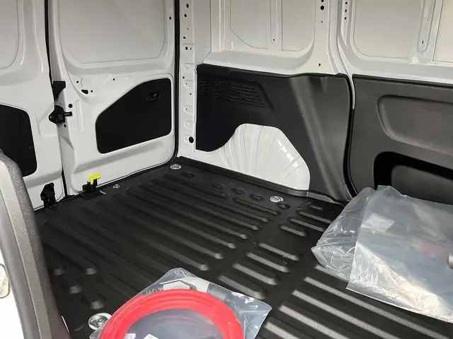 Citroen Berlingo view 5