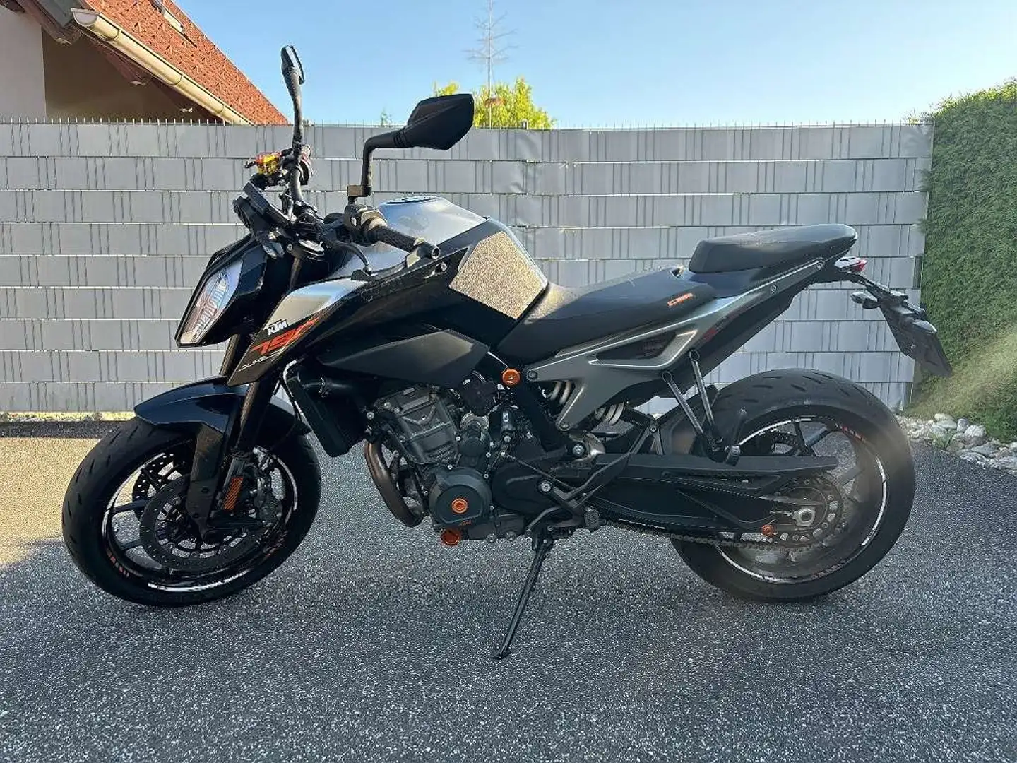 KTM 790 Duke - 2