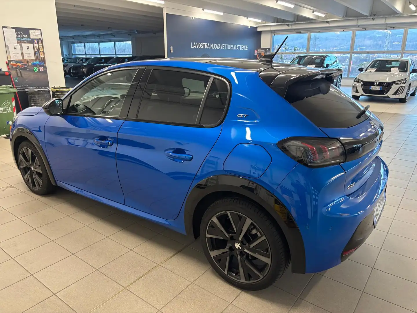 Peugeot 208 208 II 2019 1.2 puretech GT s Blau - 2