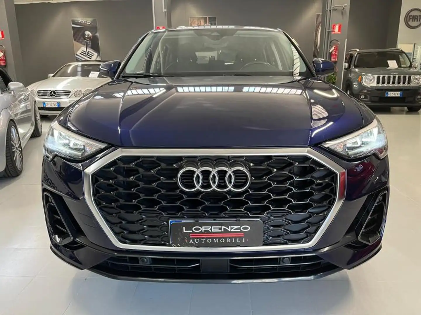 Audi Q3 35 2.0 tdi Identity Black s-tronic - 2