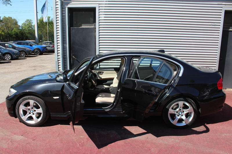 BMW 318 i EDITION EXCLUSIVE AUTOMATIK LEDER BEIGE NAV — photo 9