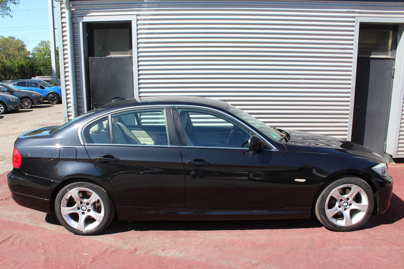 BMW 318 i EDITION EXCLUSIVE AUTOMATIK LEDER BEIGE NAV — photo 11