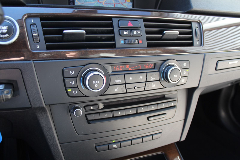 BMW 318 i EDITION EXCLUSIVE AUTOMATIK LEDER BEIGE NAV — photo 10