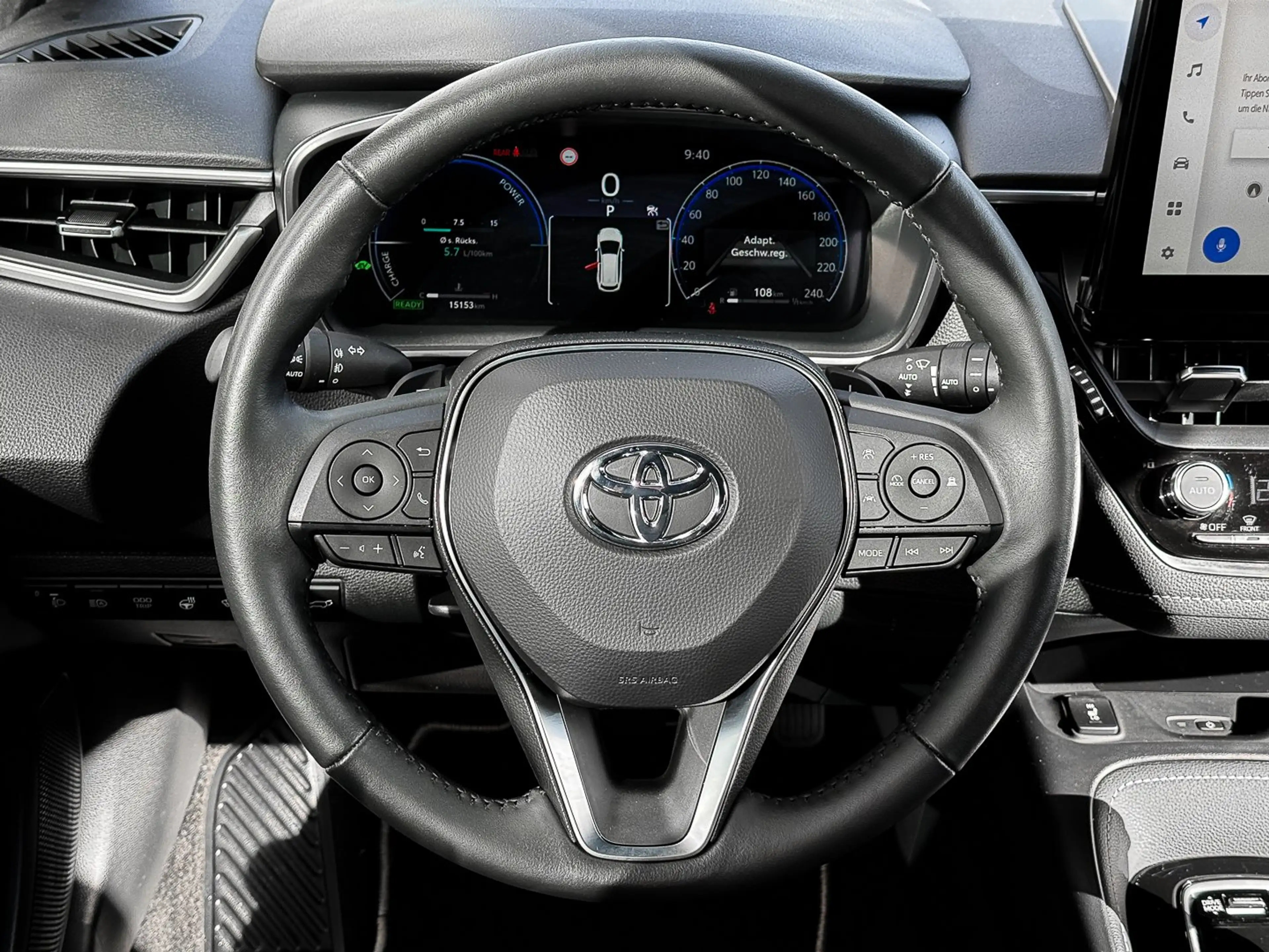 Toyota Corolla 2.0 l Hybrid TS. Technik Paket — photo 11