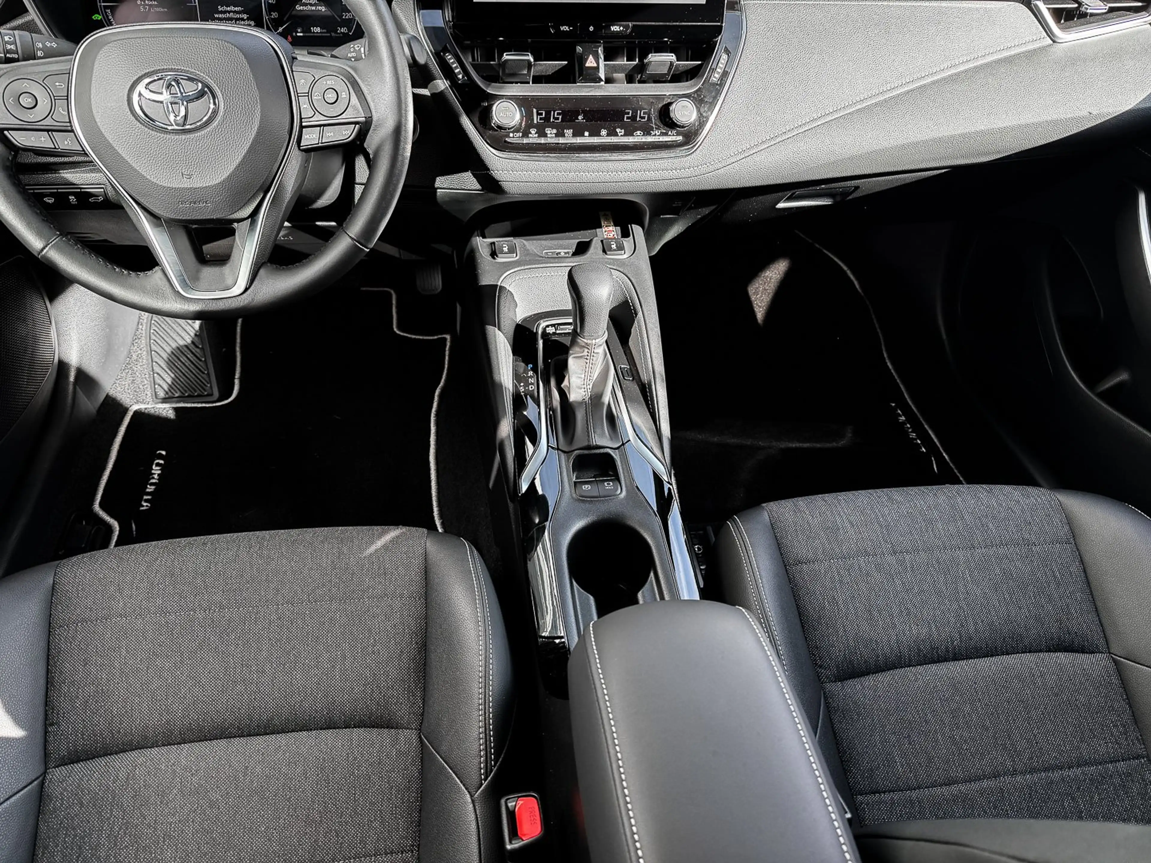Toyota Corolla 2.0 l Hybrid TS. Technik Paket — photo 10