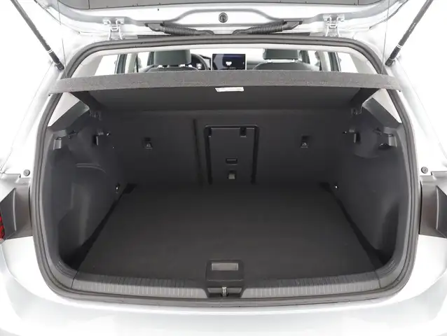 Volkswagen Golf view 7