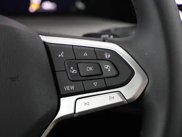 Volkswagen Golf view 15