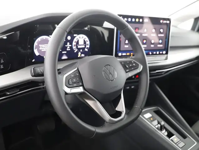 Volkswagen Golf view 12